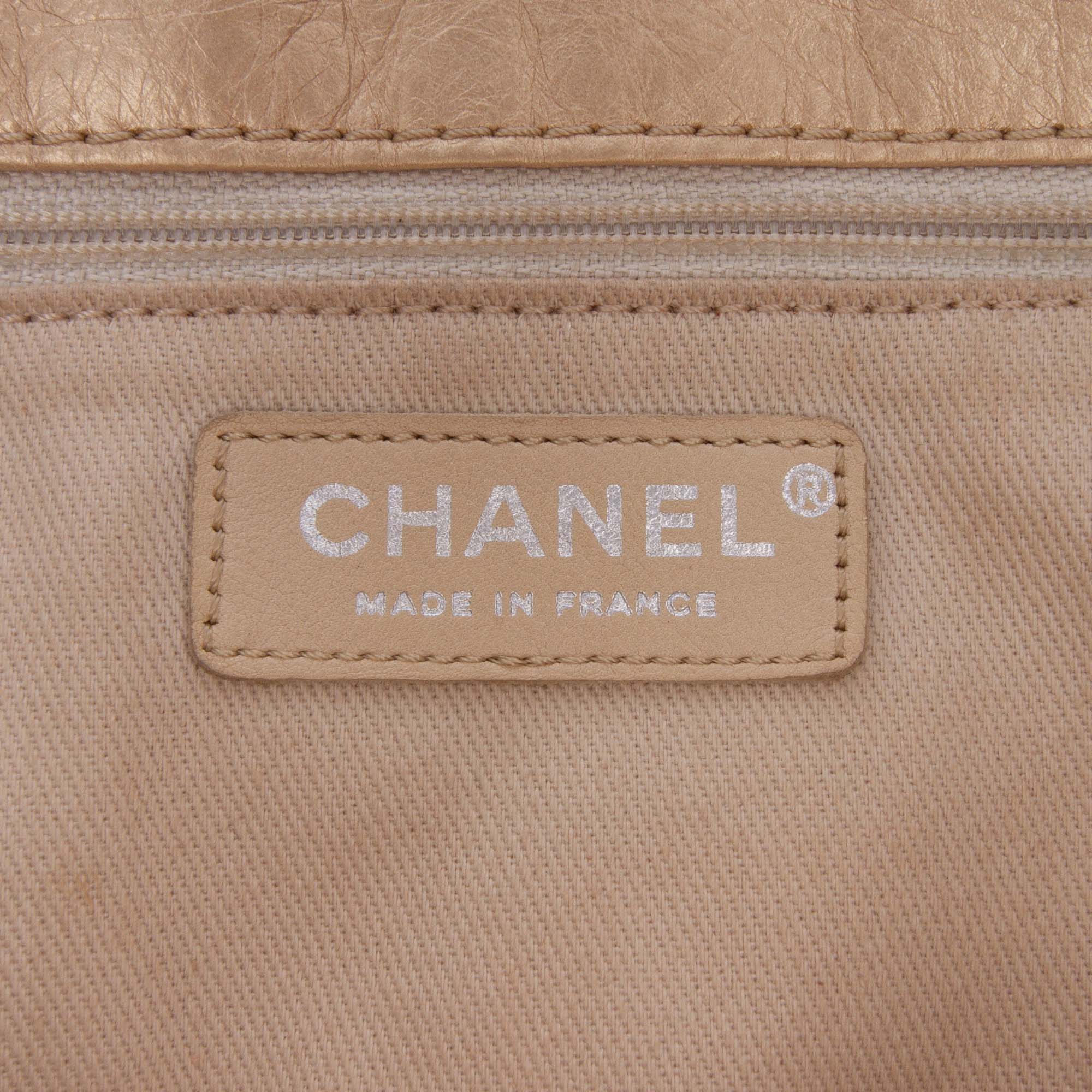 Distressed Calfskin Shopping In Moscow Tote