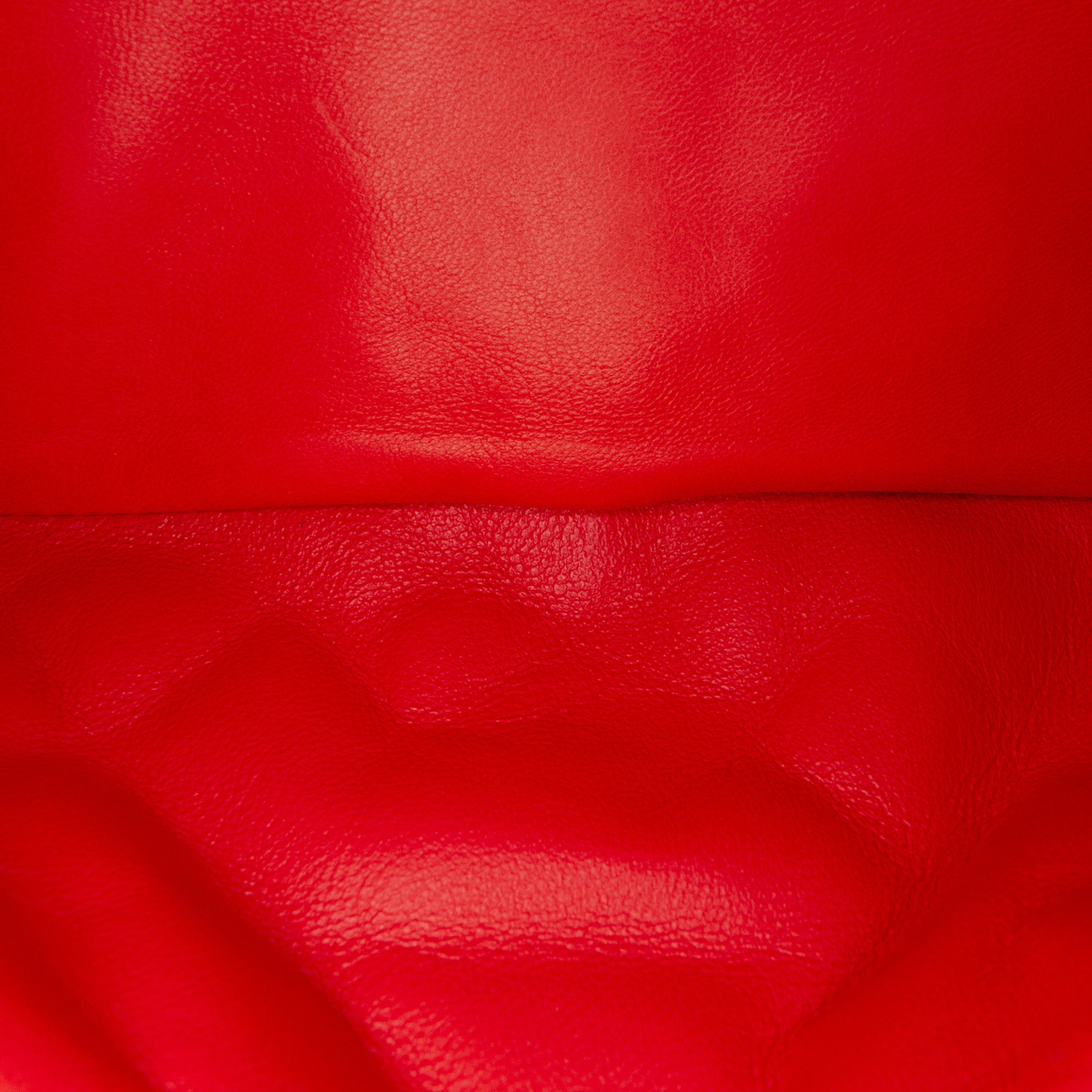 Medium Classic Lambskin Double Flap