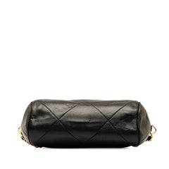 Quilted Lambskin Tassel Barrel Crossbody_3