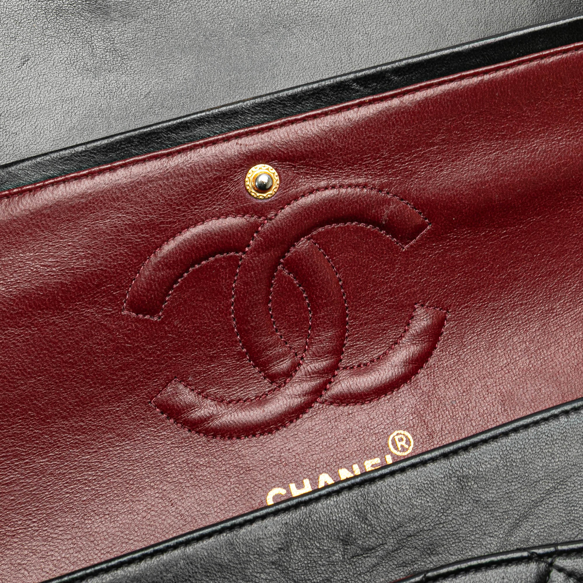 Medium Classic Lambskin Double Flap