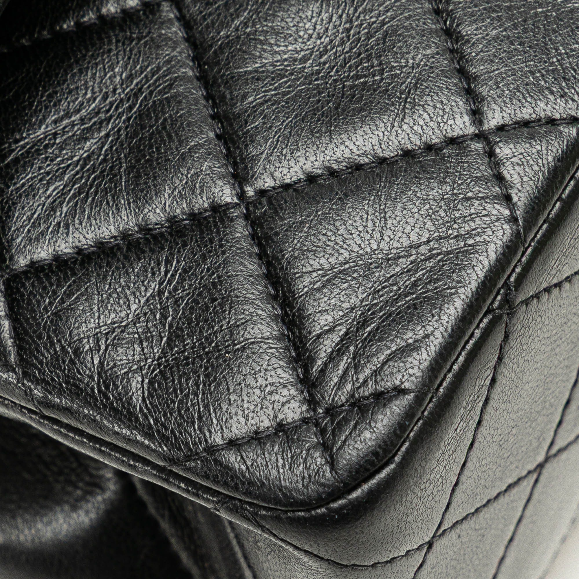 Medium Classic Lambskin Double Flap