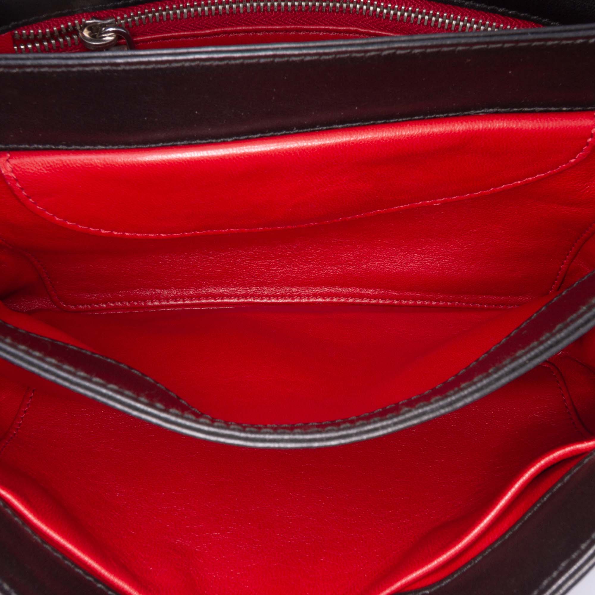 Tessuto Grommet Crossbody