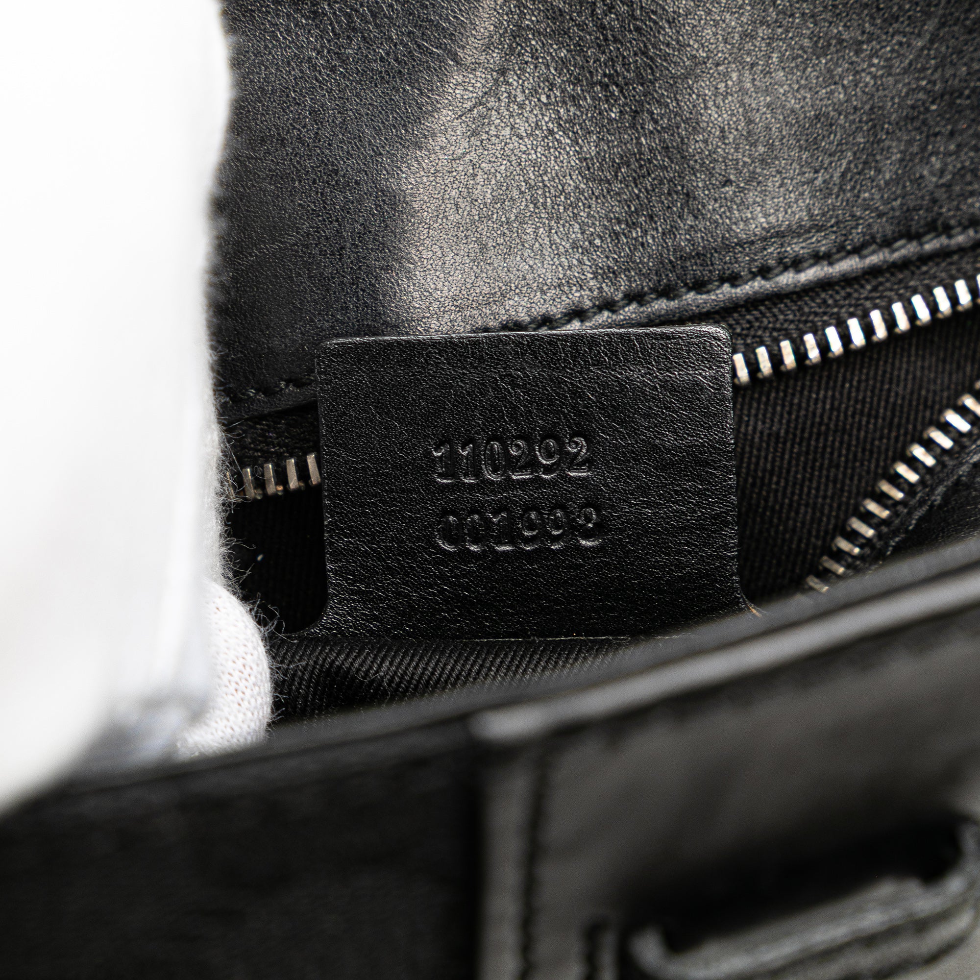 GG Canvas Shoulder Bag