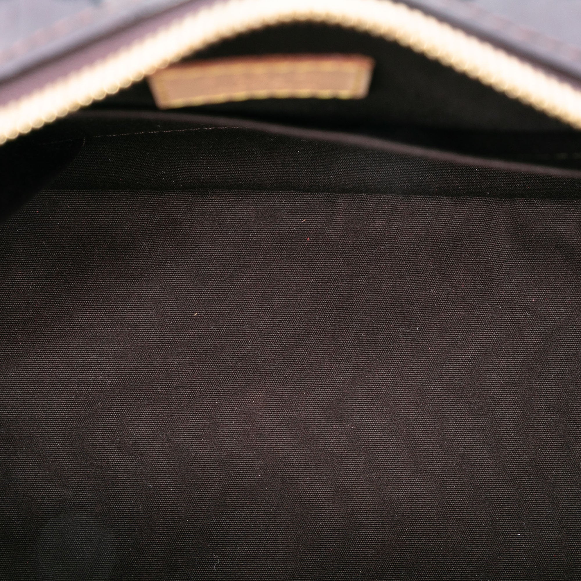 Monogram Vernis Summit Drive