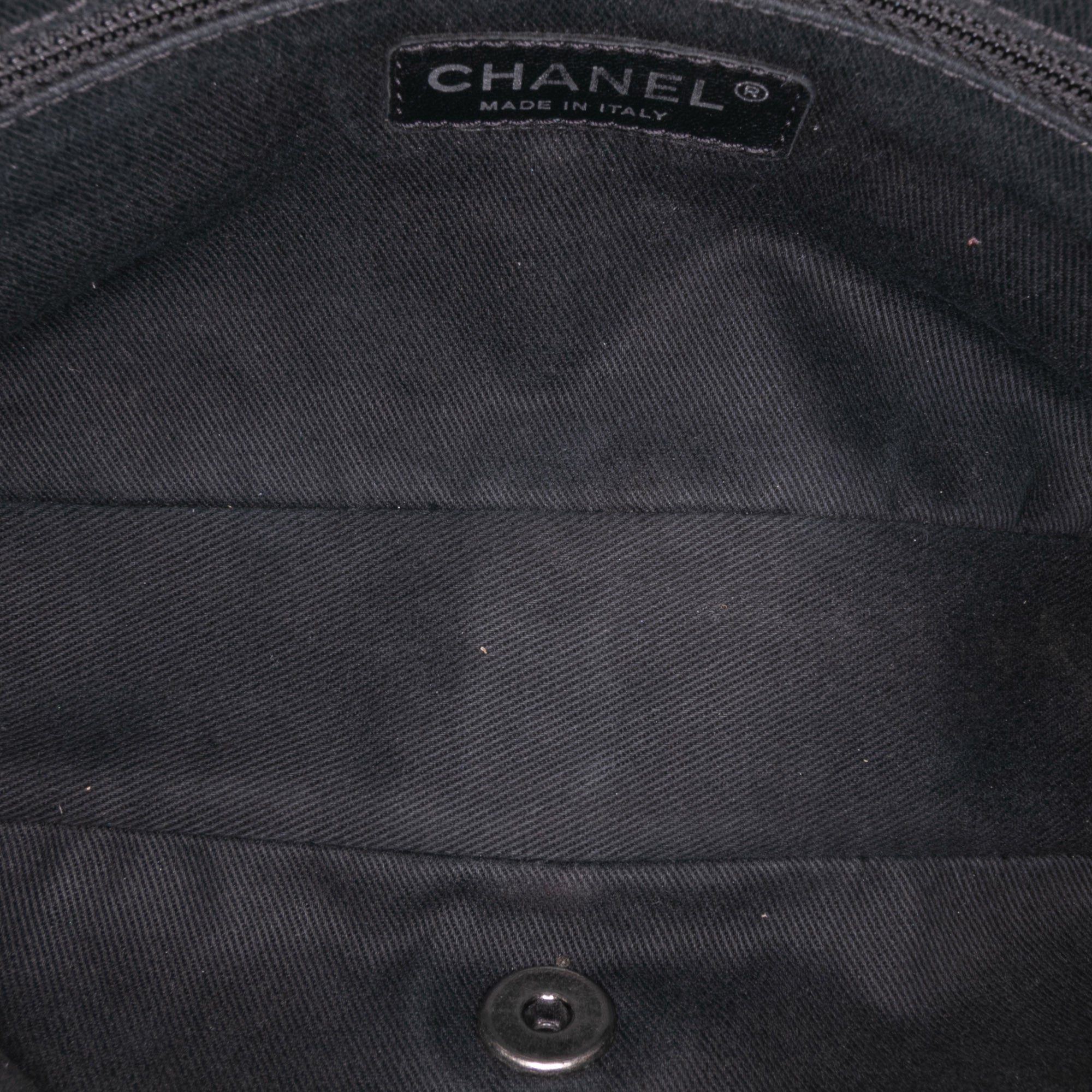 Medium Quilted Iridescent Caviar Easy Flap