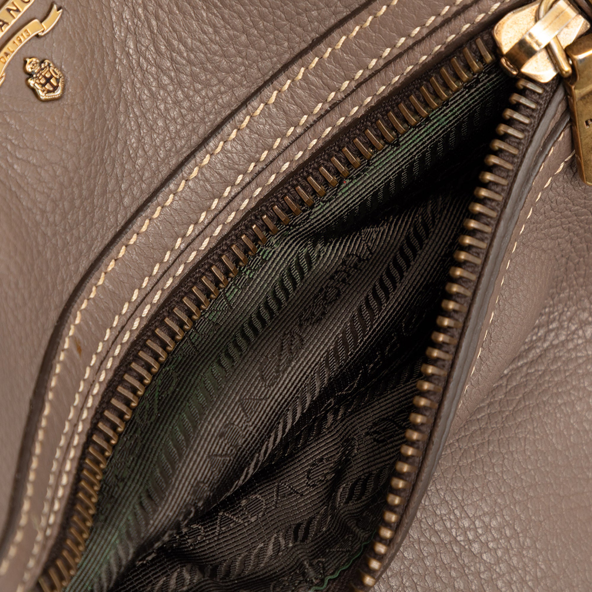 Cervo Open Convertible Tote