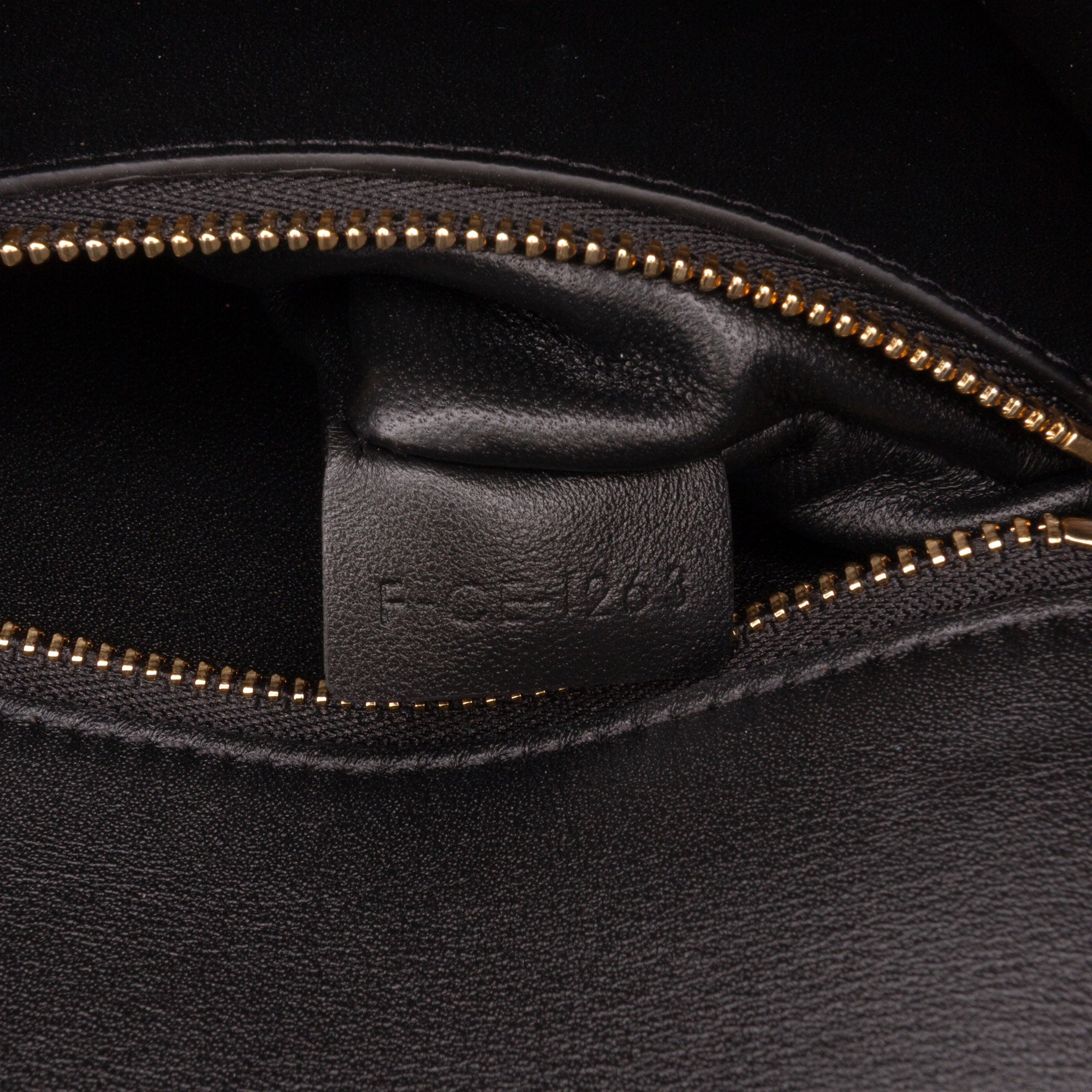 Shiny Calfskin College Triomphe