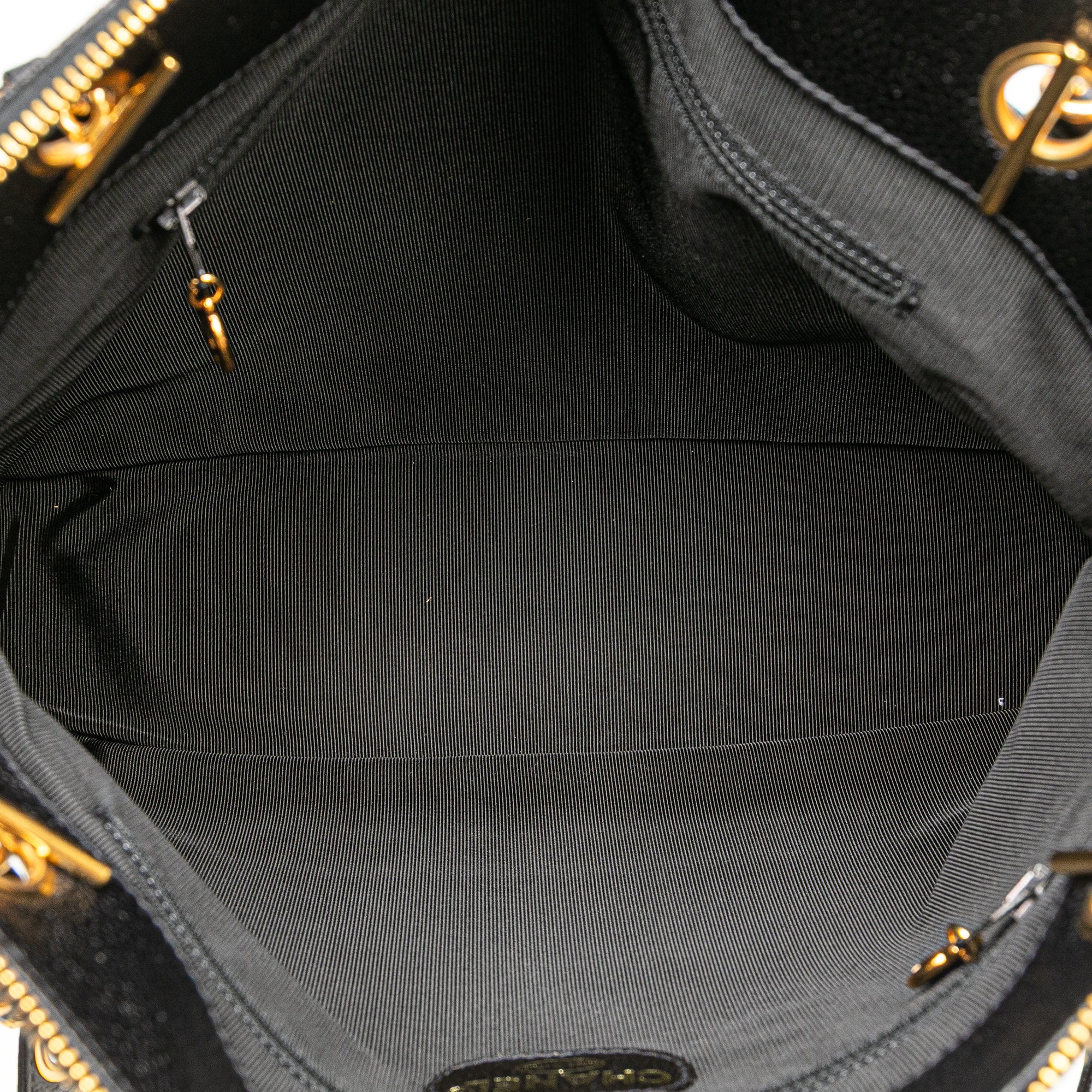 Caviar Logo Shoulder Bag