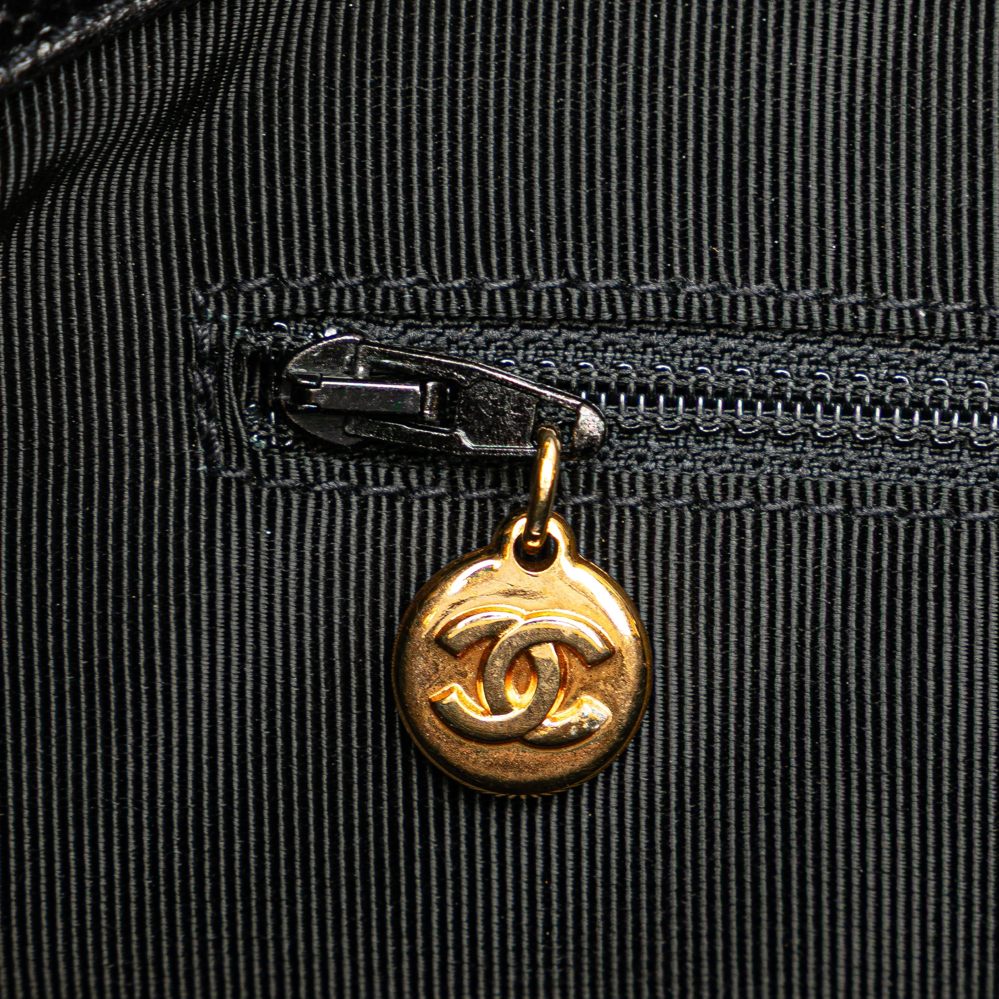 Caviar Logo Shoulder Bag