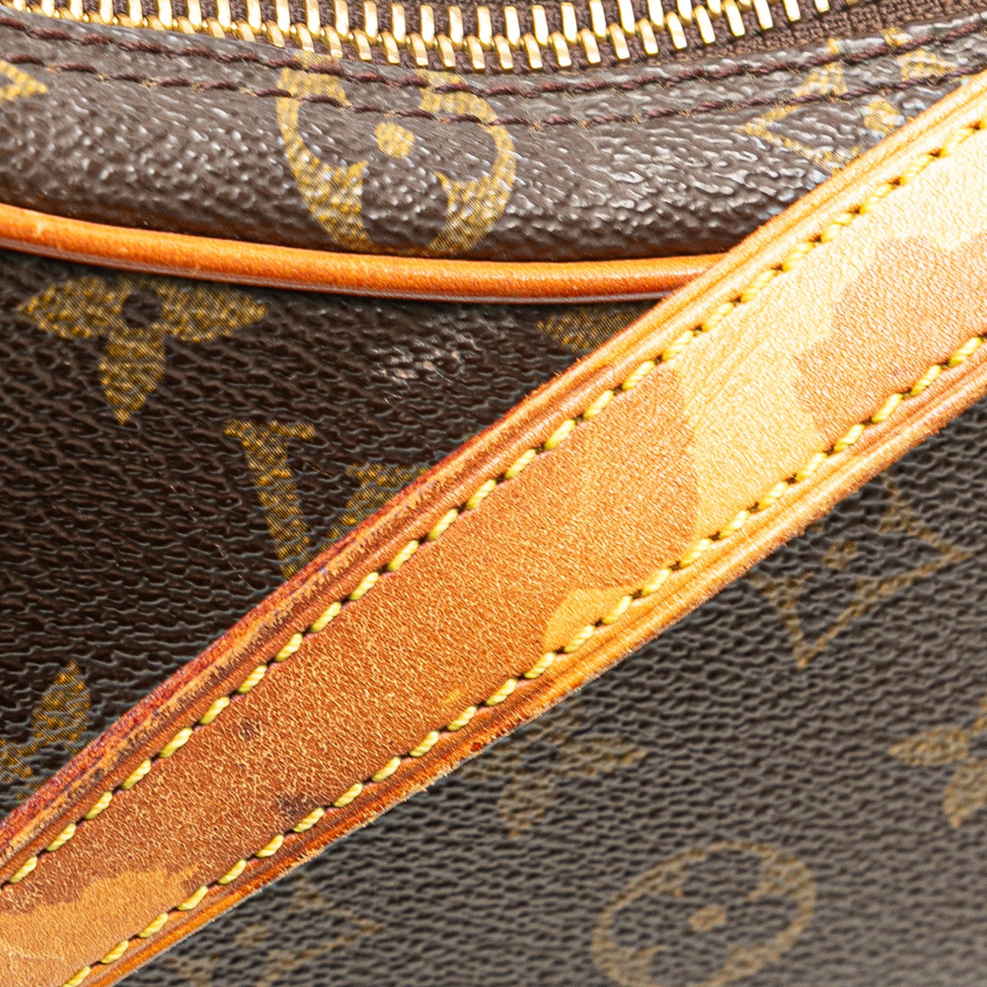 Monogram Croissant PM