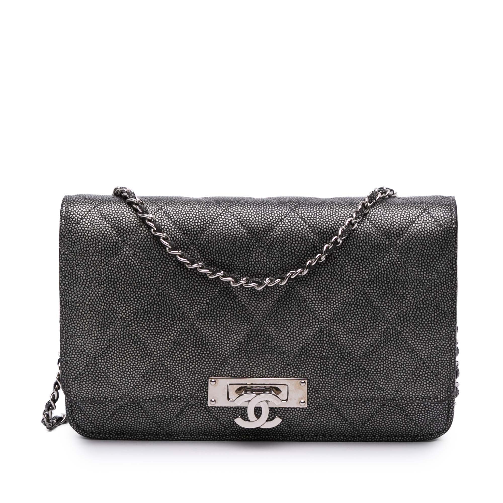Quilted Metallic Caviar Golden Class Wallet On Chain