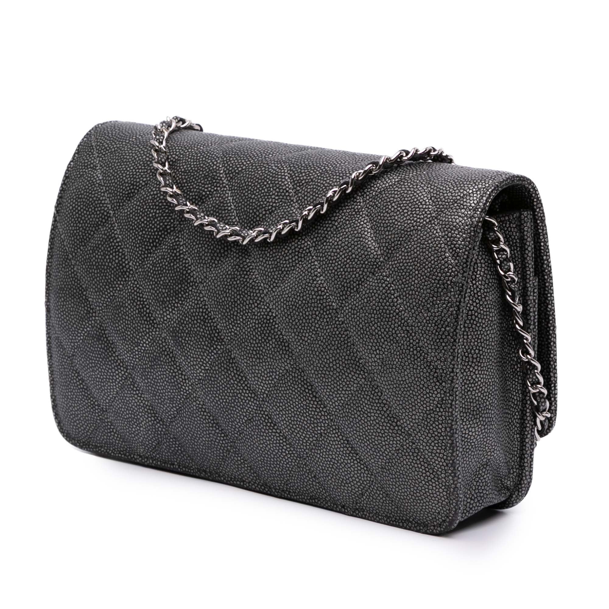 Quilted Metallic Caviar Golden Class Wallet On Chain