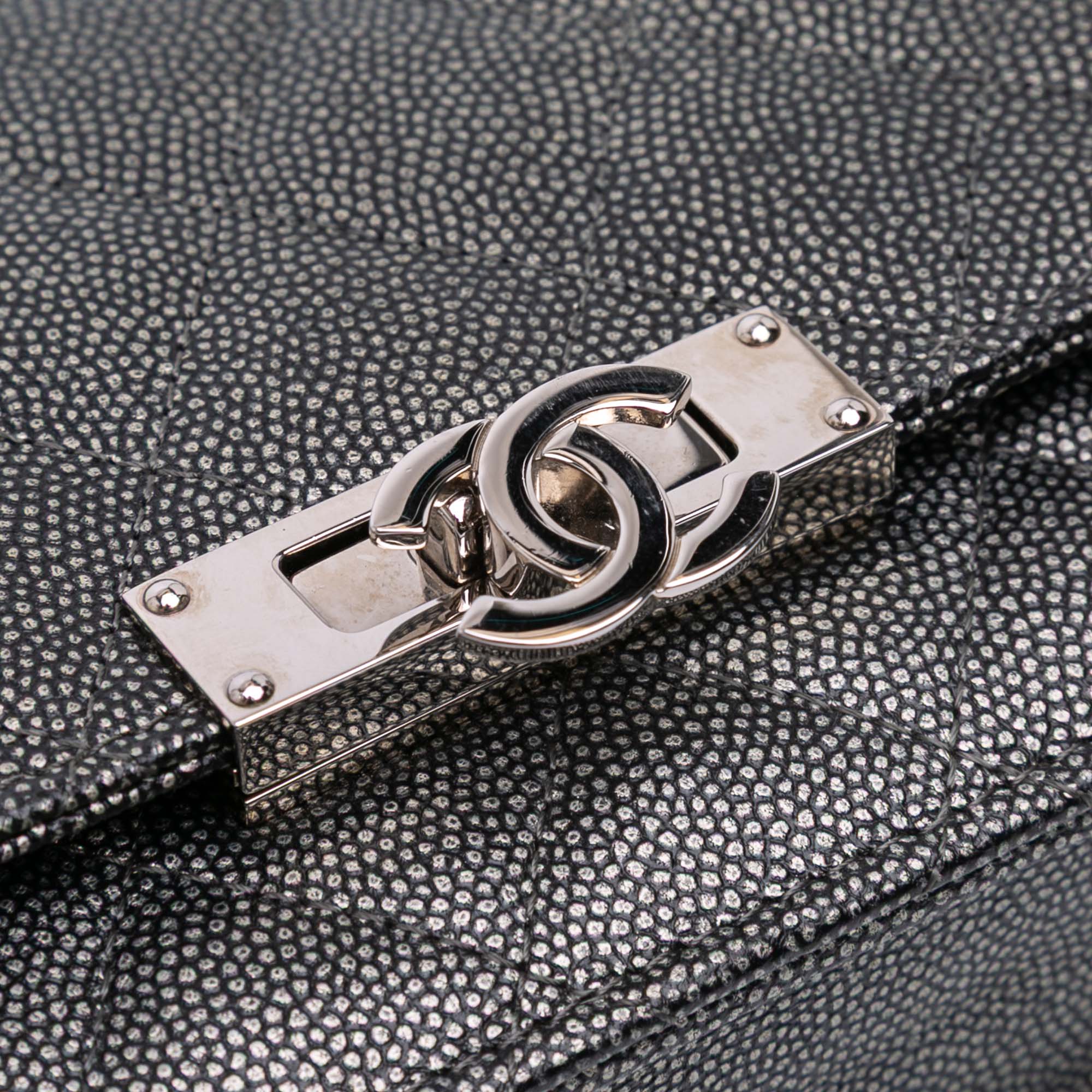 Quilted Metallic Caviar Golden Class Wallet On Chain
