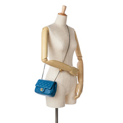 Mini Square Classic Lambskin Pearl Crush Single Flap