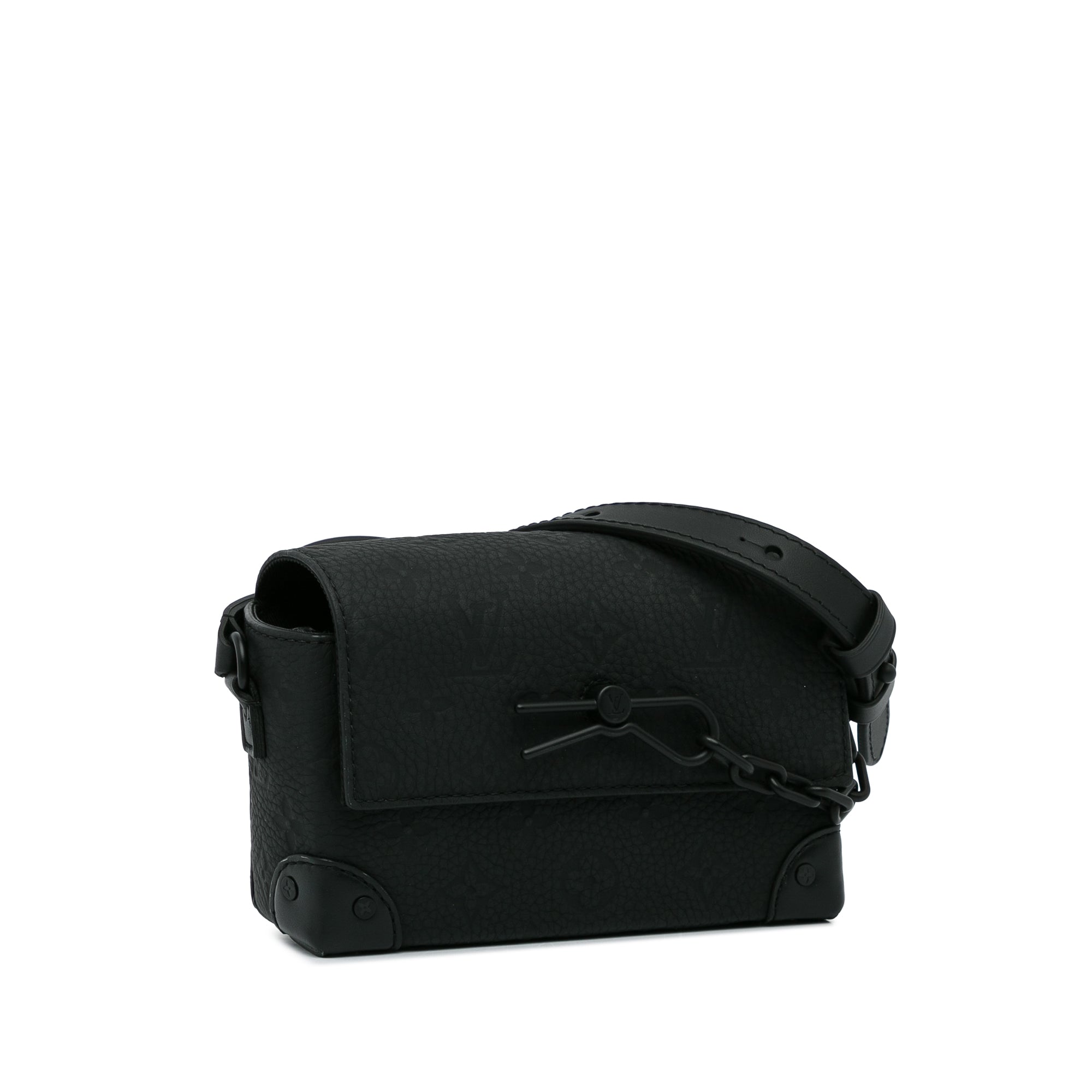 Monogram Taurillon Steamer Wearable Wallet
