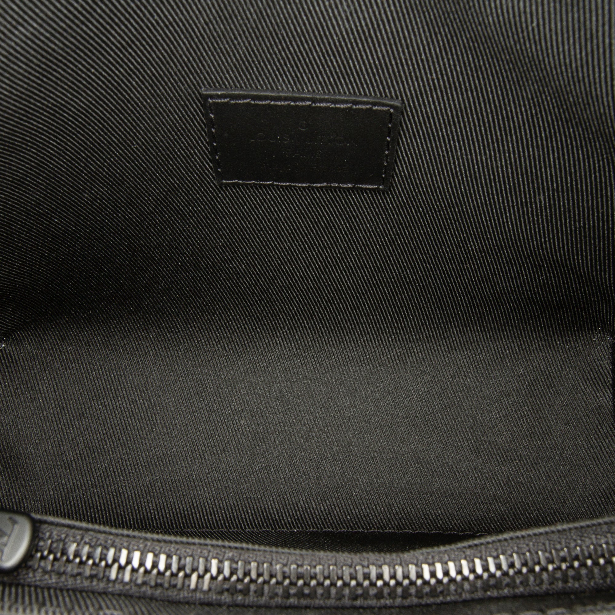 Monogram Taurillon Steamer Wearable Wallet