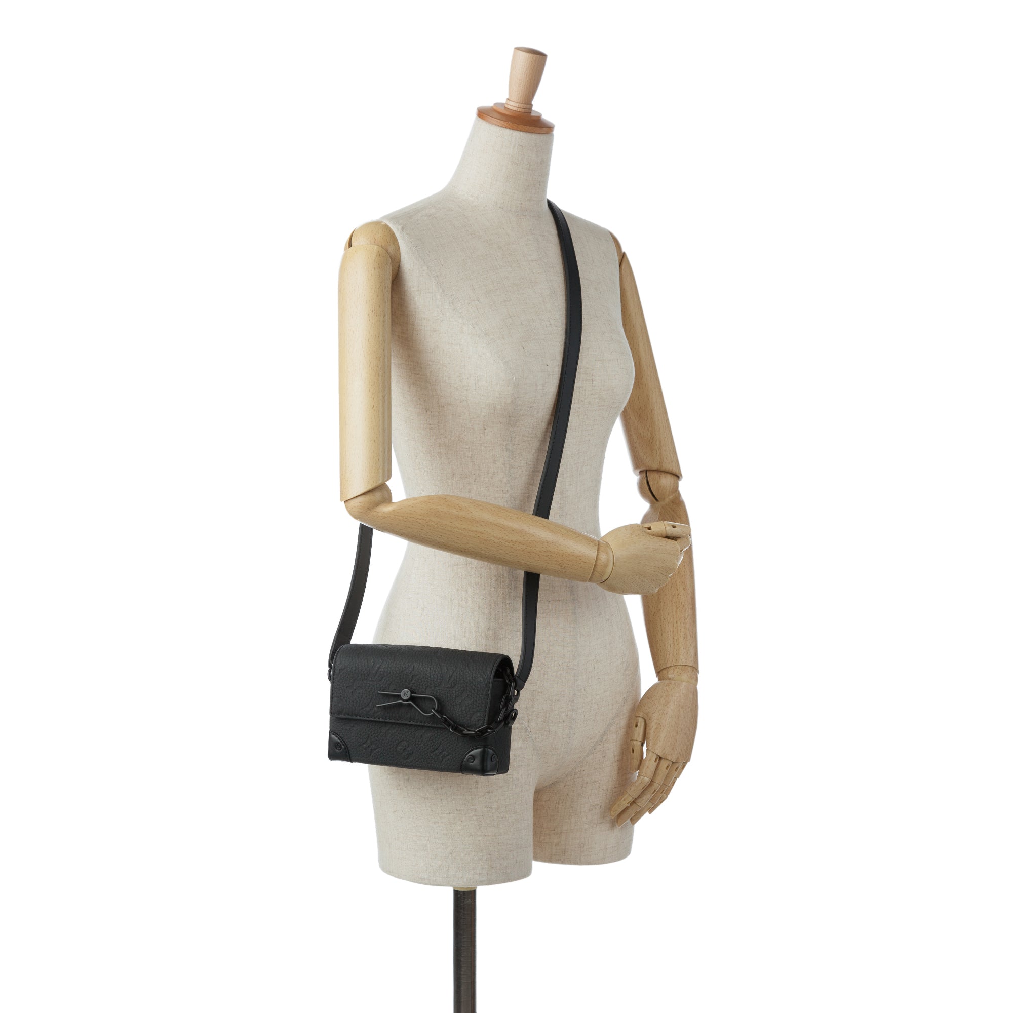 Monogram Taurillon Steamer Wearable Wallet