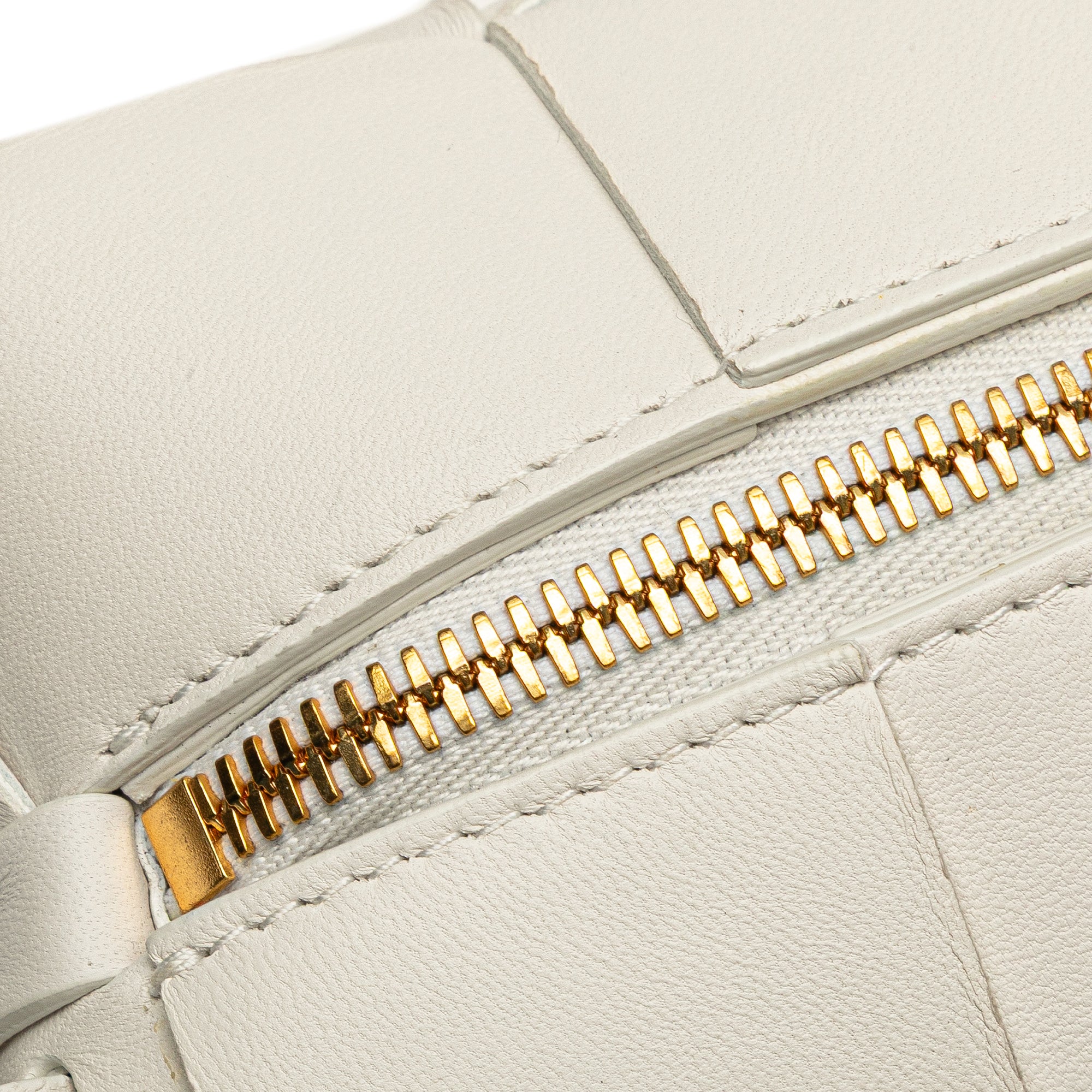 Small Lambskin Intrecciato Brick Cassette