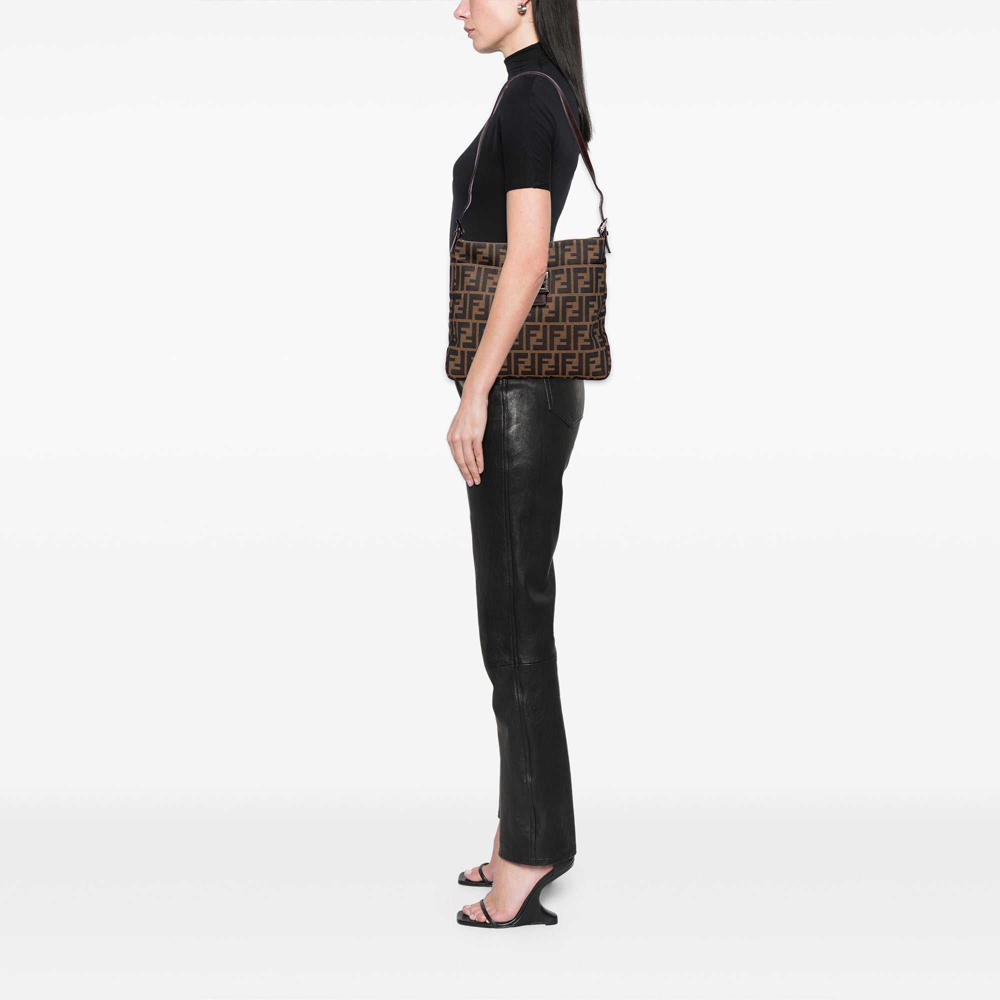 Zucca Canvas Shoulder Bag