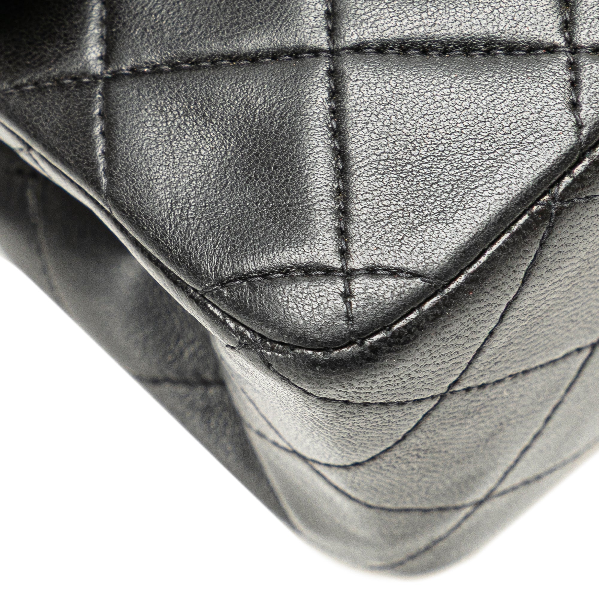 Medium Classic Lambskin Double Flap