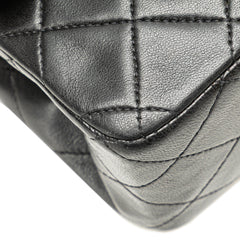 Medium Classic Lambskin Double Flap