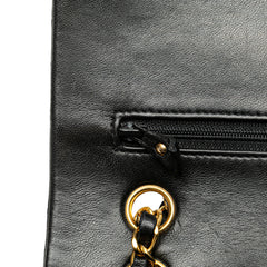 Medium Classic Lambskin Double Flap