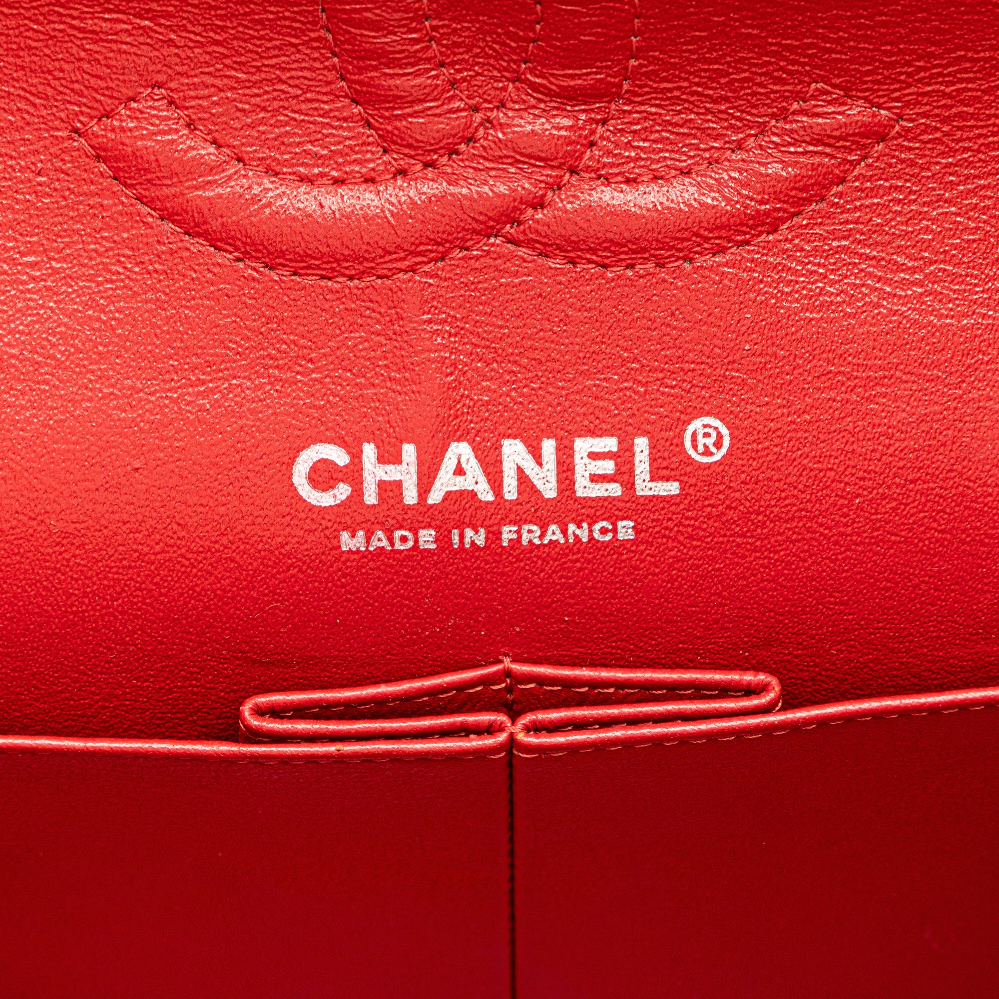 Medium Classic Caviar Double Flap