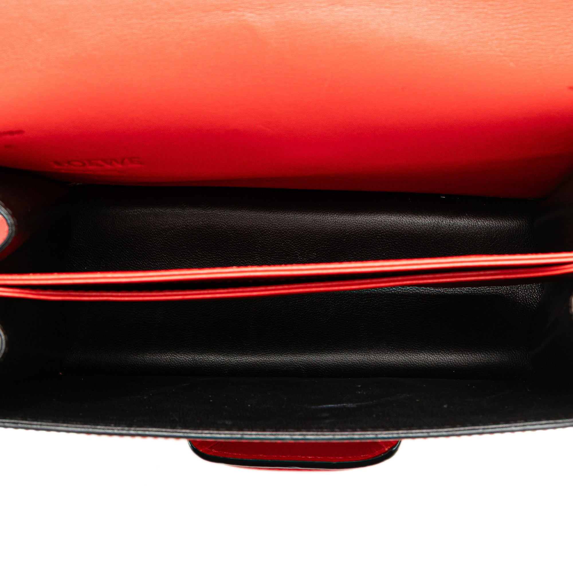 Medium Leather Barcelona Crossbody
