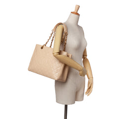 Caviar Grand Shopping Tote