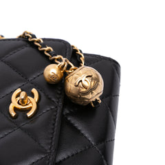 Quilted Lambskin Pearl Crush Clutch With Chain