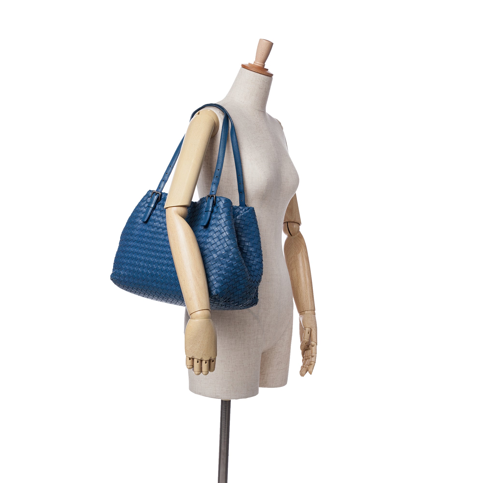 Medium Nappa Intrecciato Cesta Tote