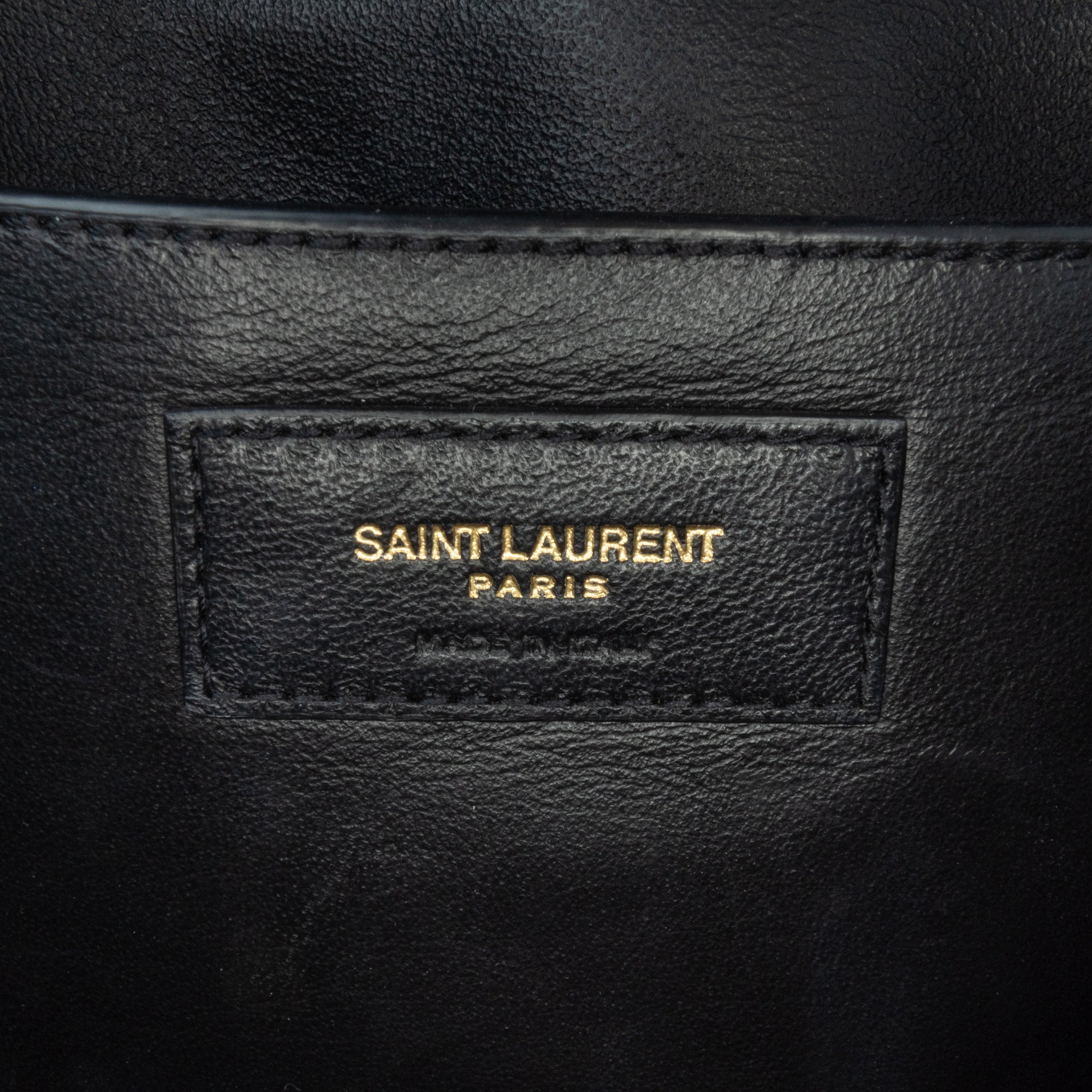 Large Patent Vicky Crossbody