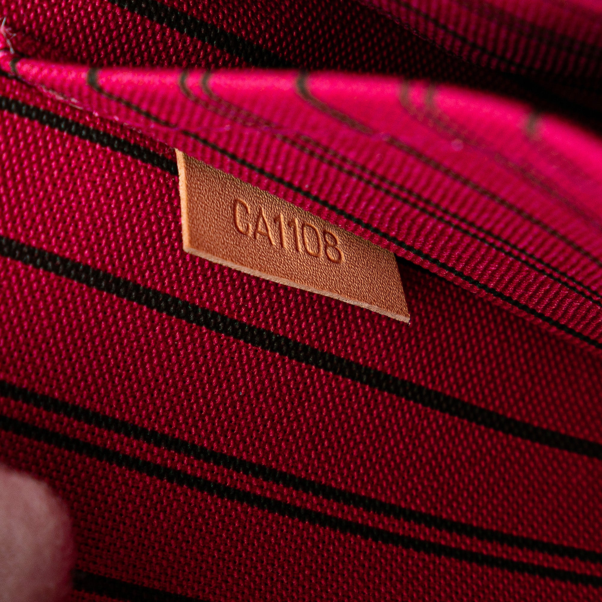 Monogram Neverfull Pouch