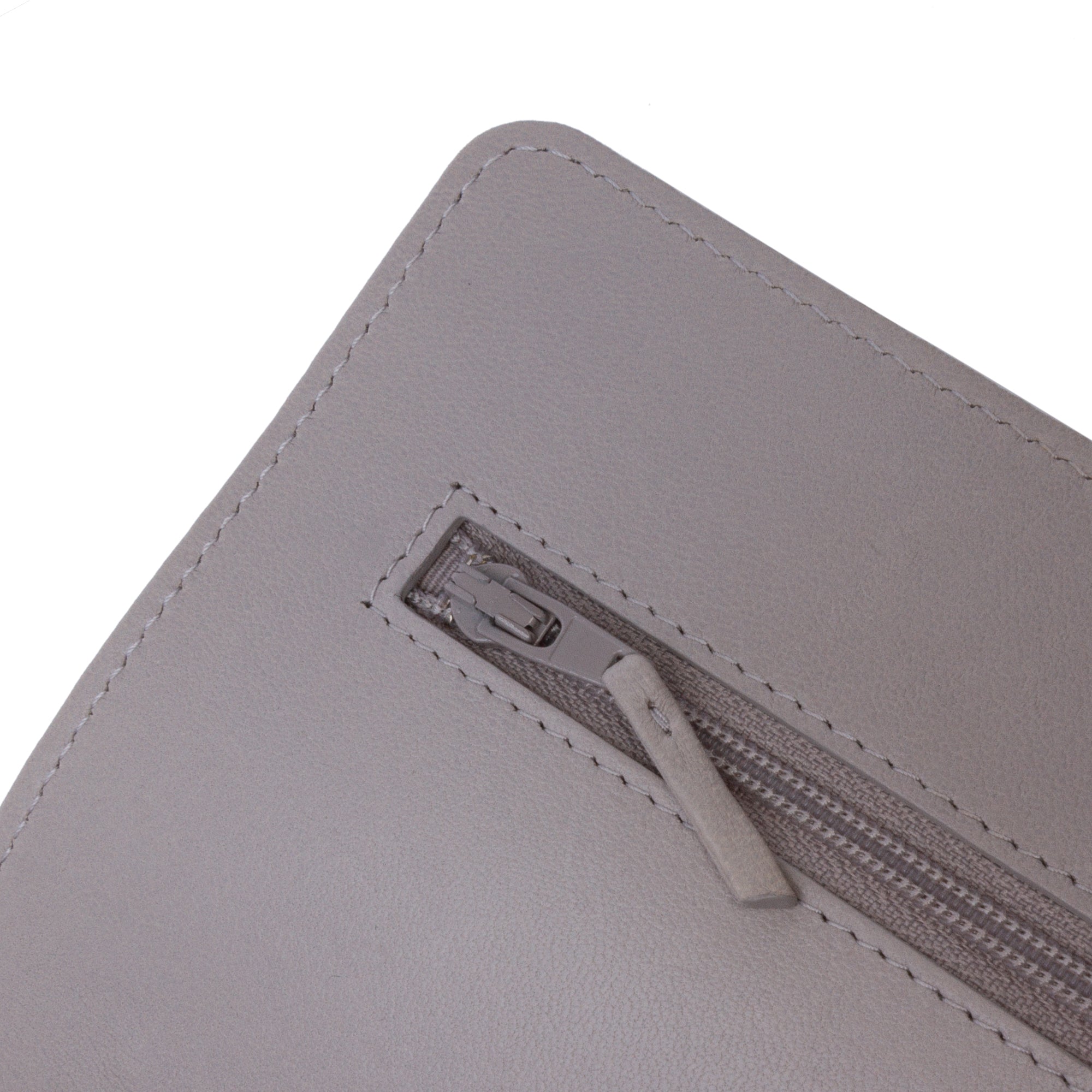 Quilted Lambskin 19 Wallet on Chain