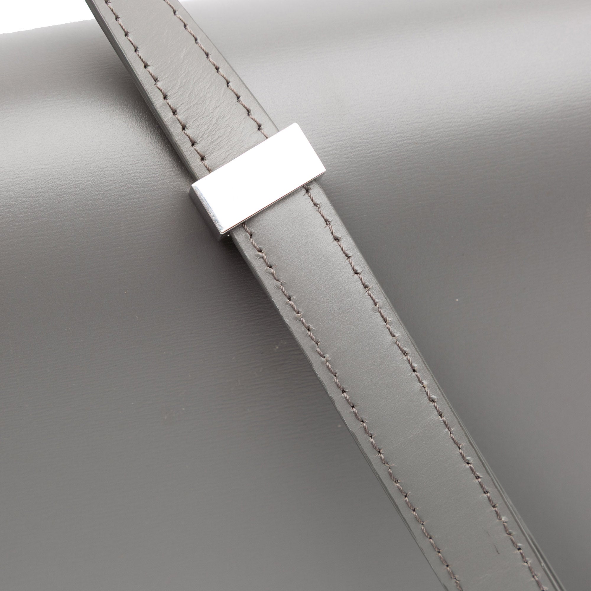 Medium Calfskin Classic Box