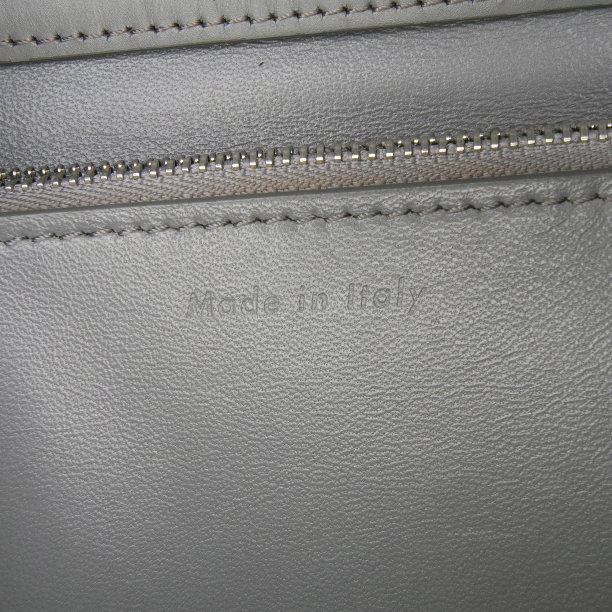 Medium Calfskin Classic Box