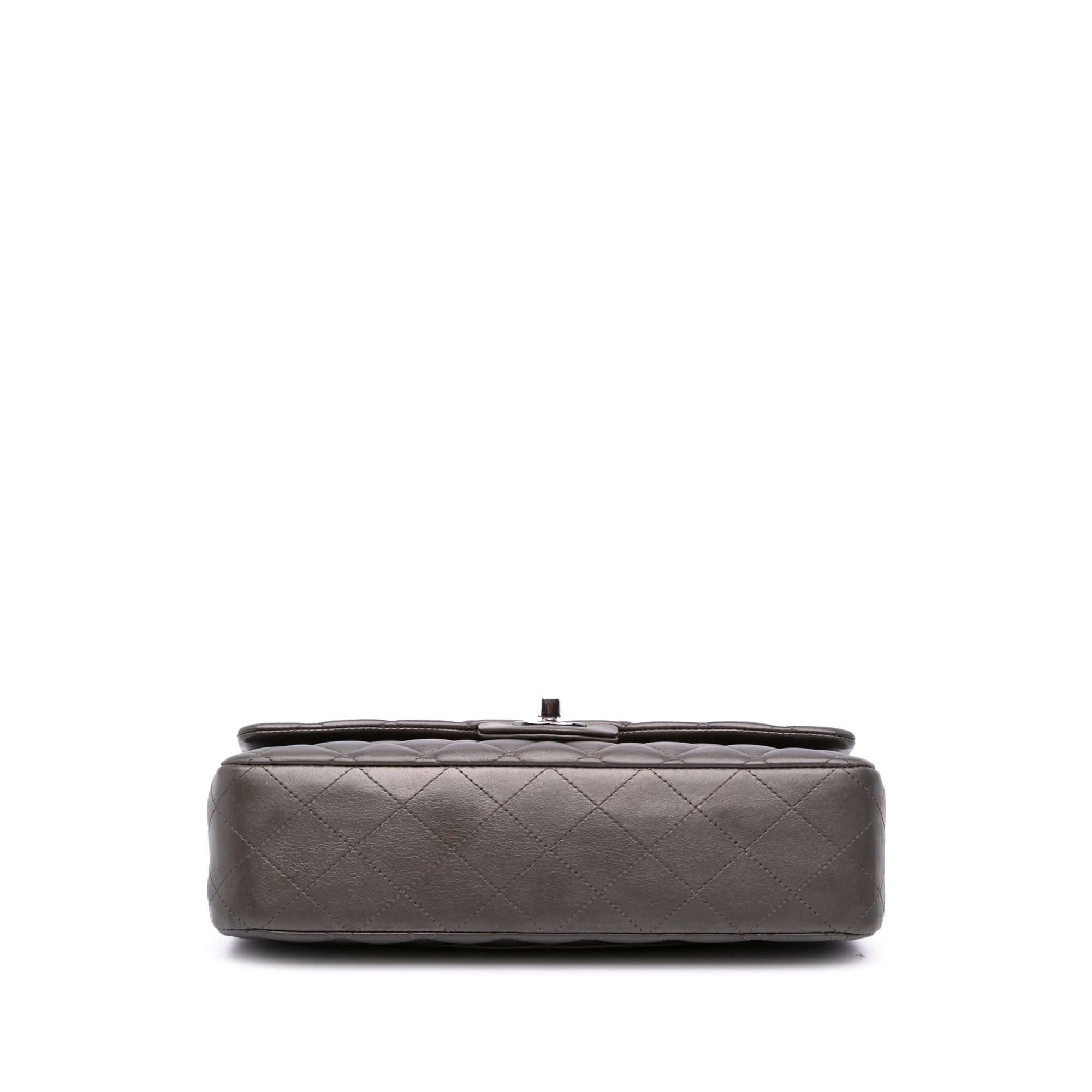Medium Classic Lambskin Double Flap