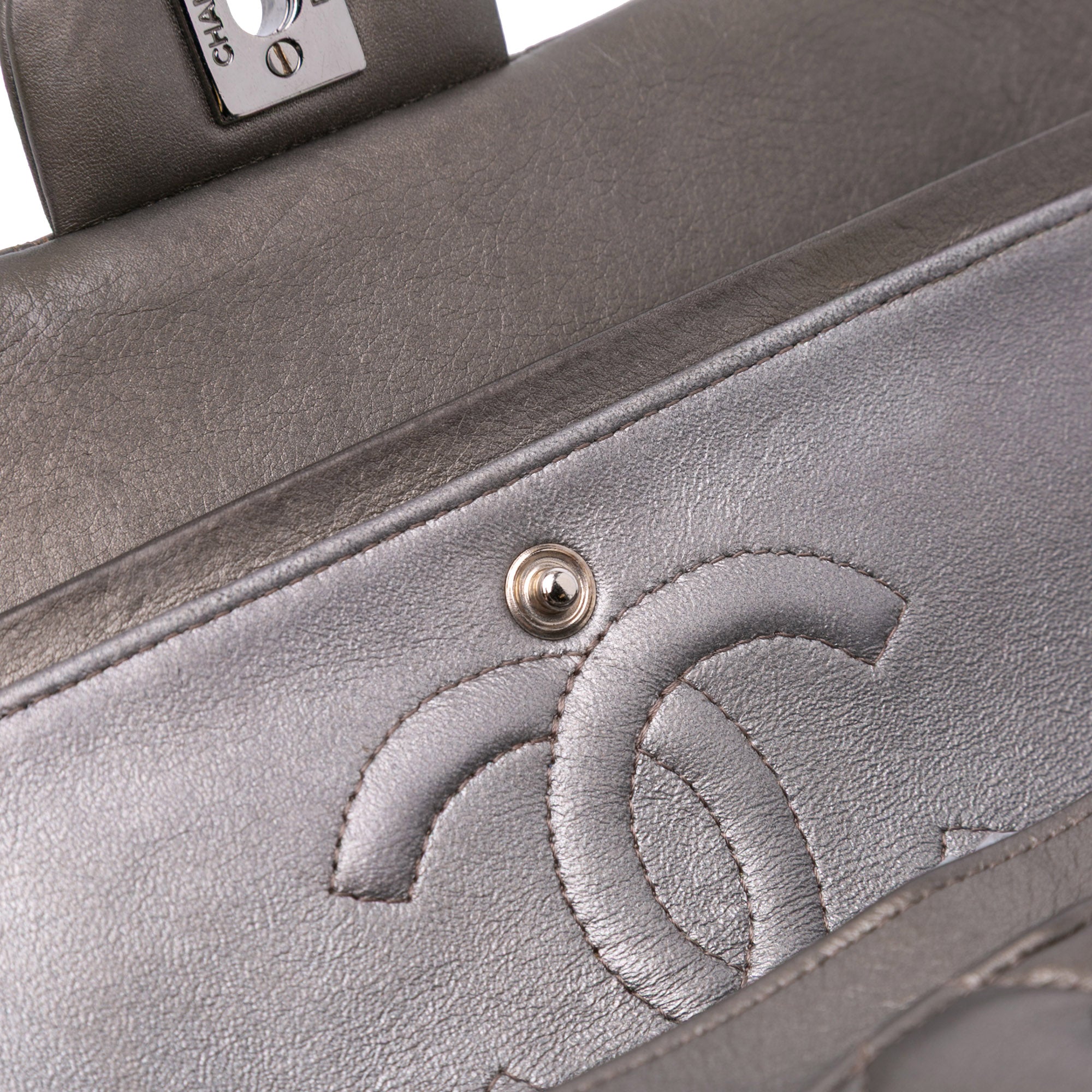 Medium Classic Lambskin Double Flap
