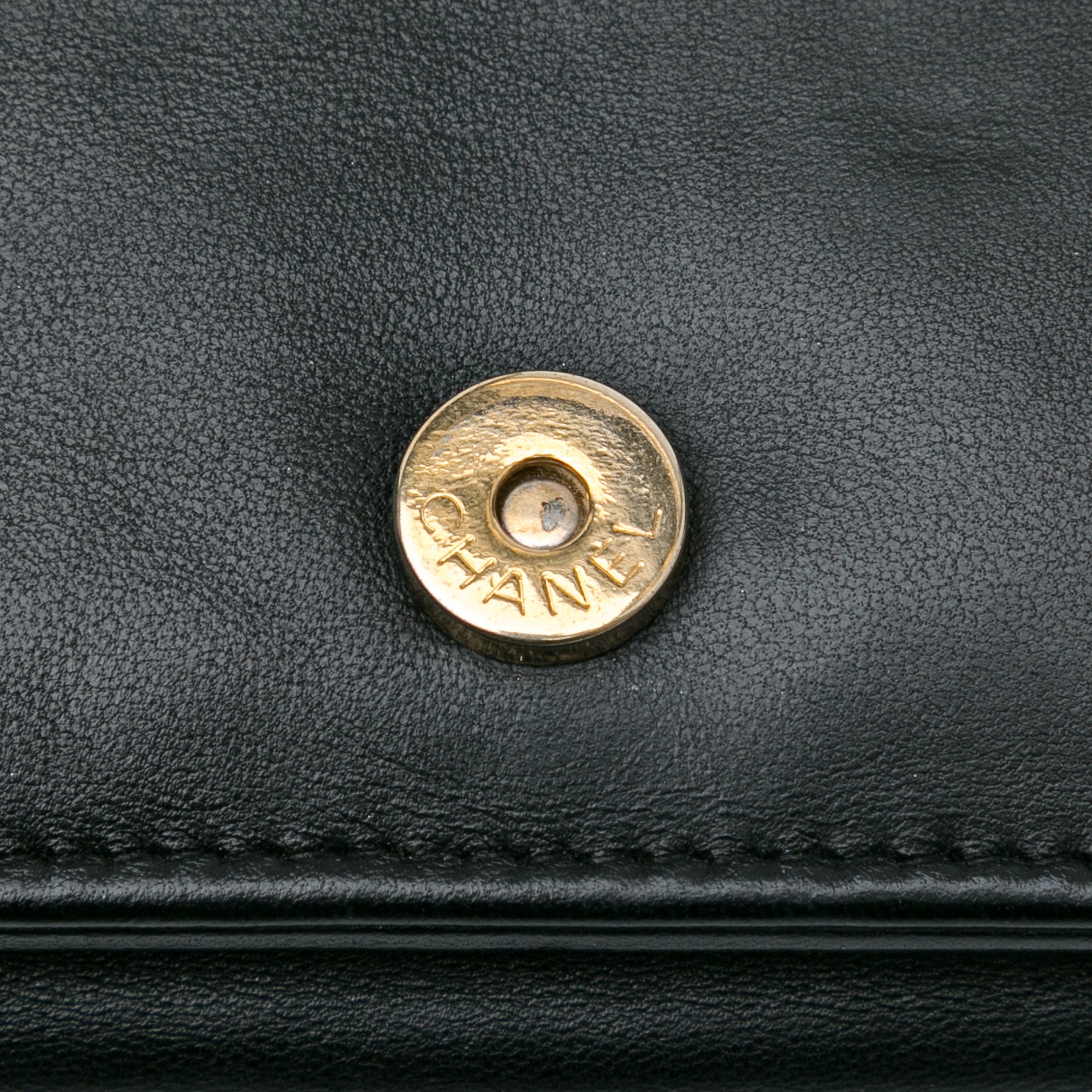 Pleated Crumpled Chevron Le Boy Wallet On Chain