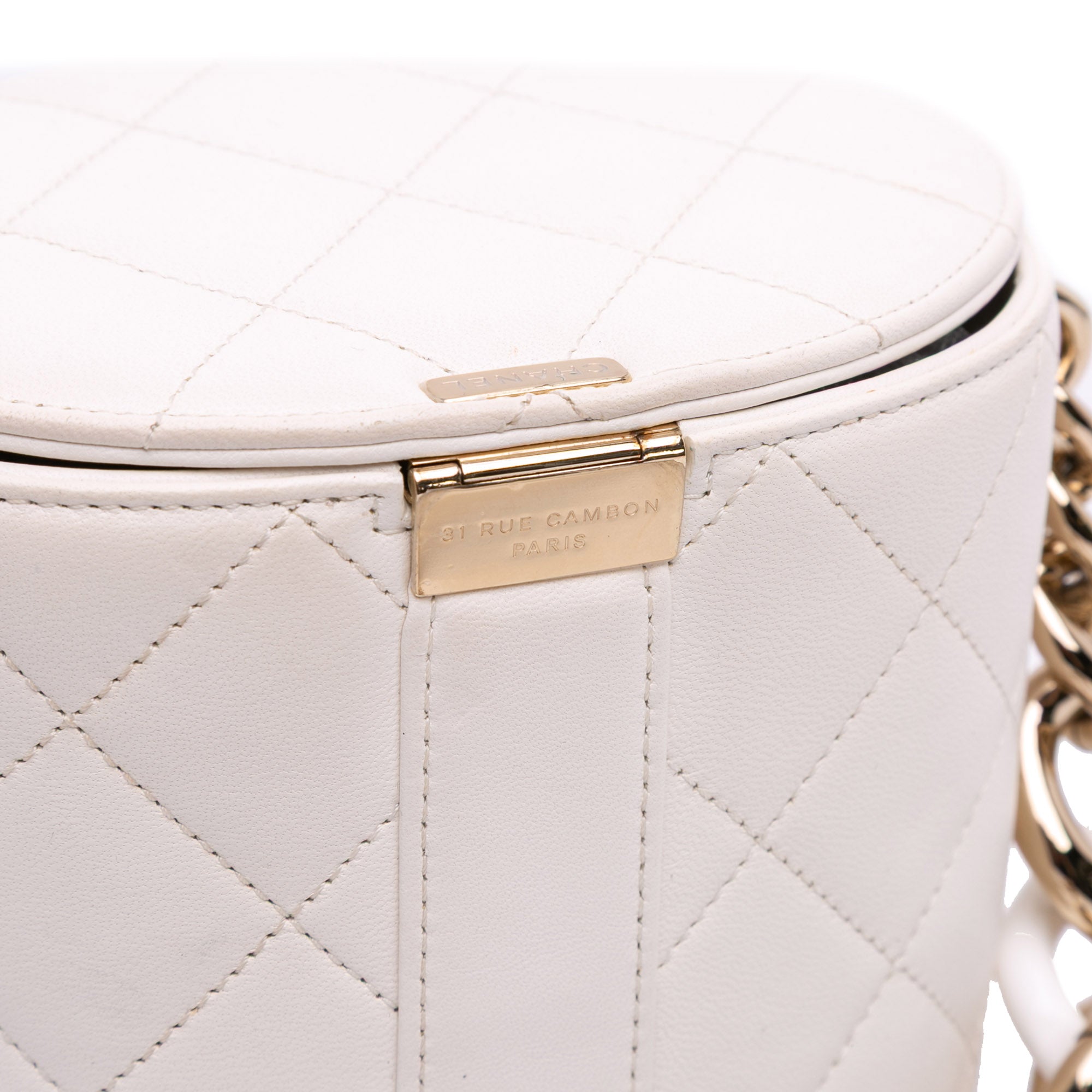 CC Lambskin Elegant Chain Vanity Case