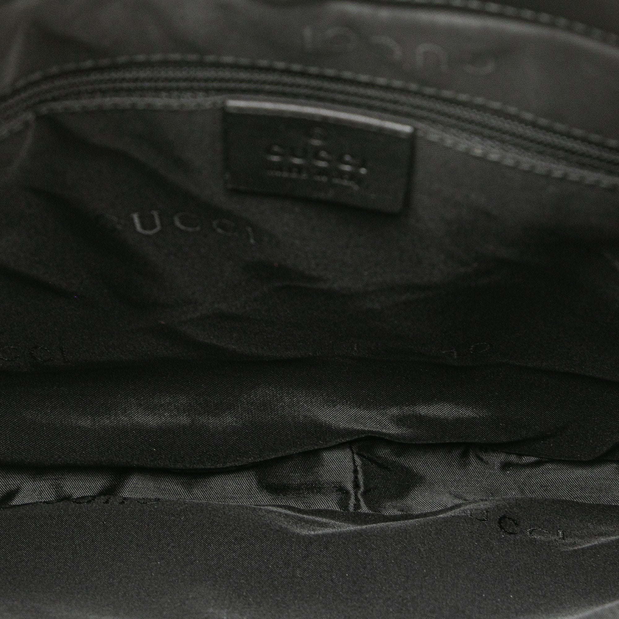 GG Canvas Shoulder Bag