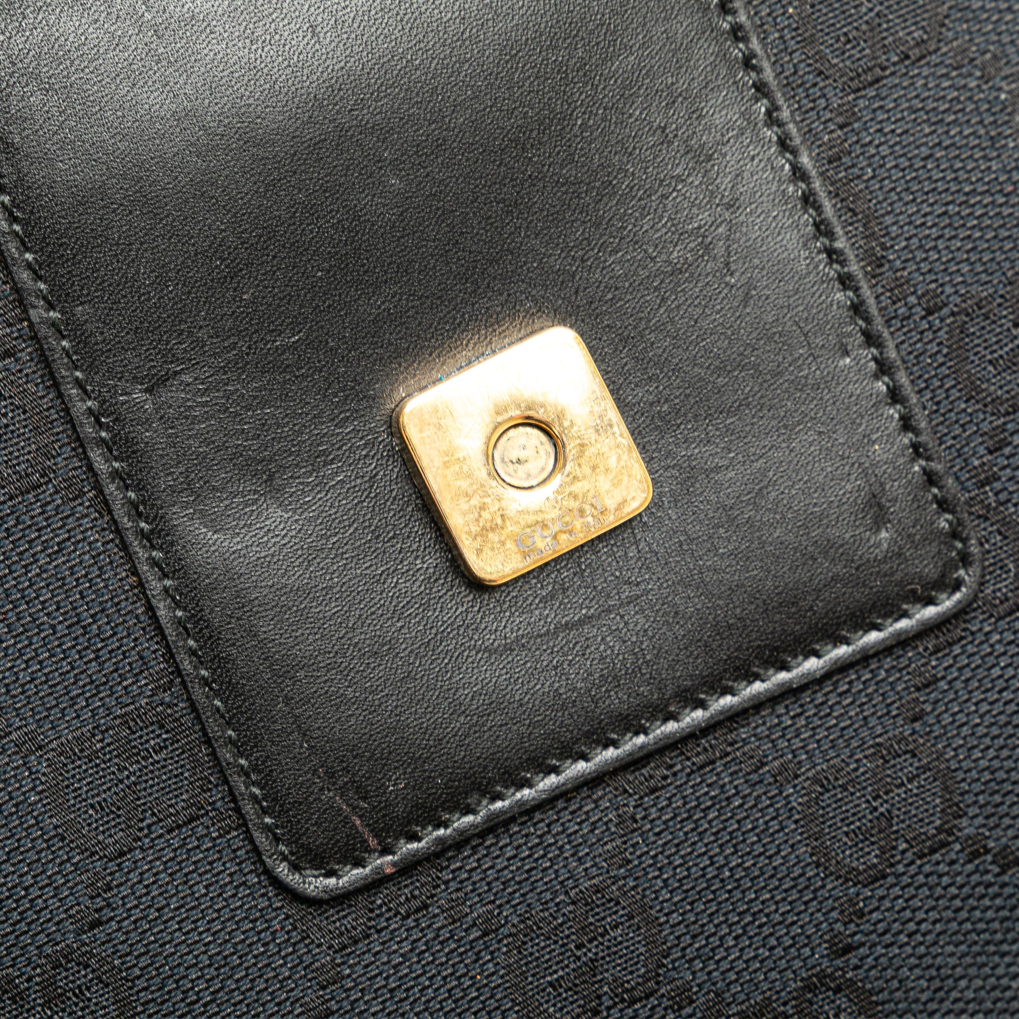 GG Canvas Shoulder Bag