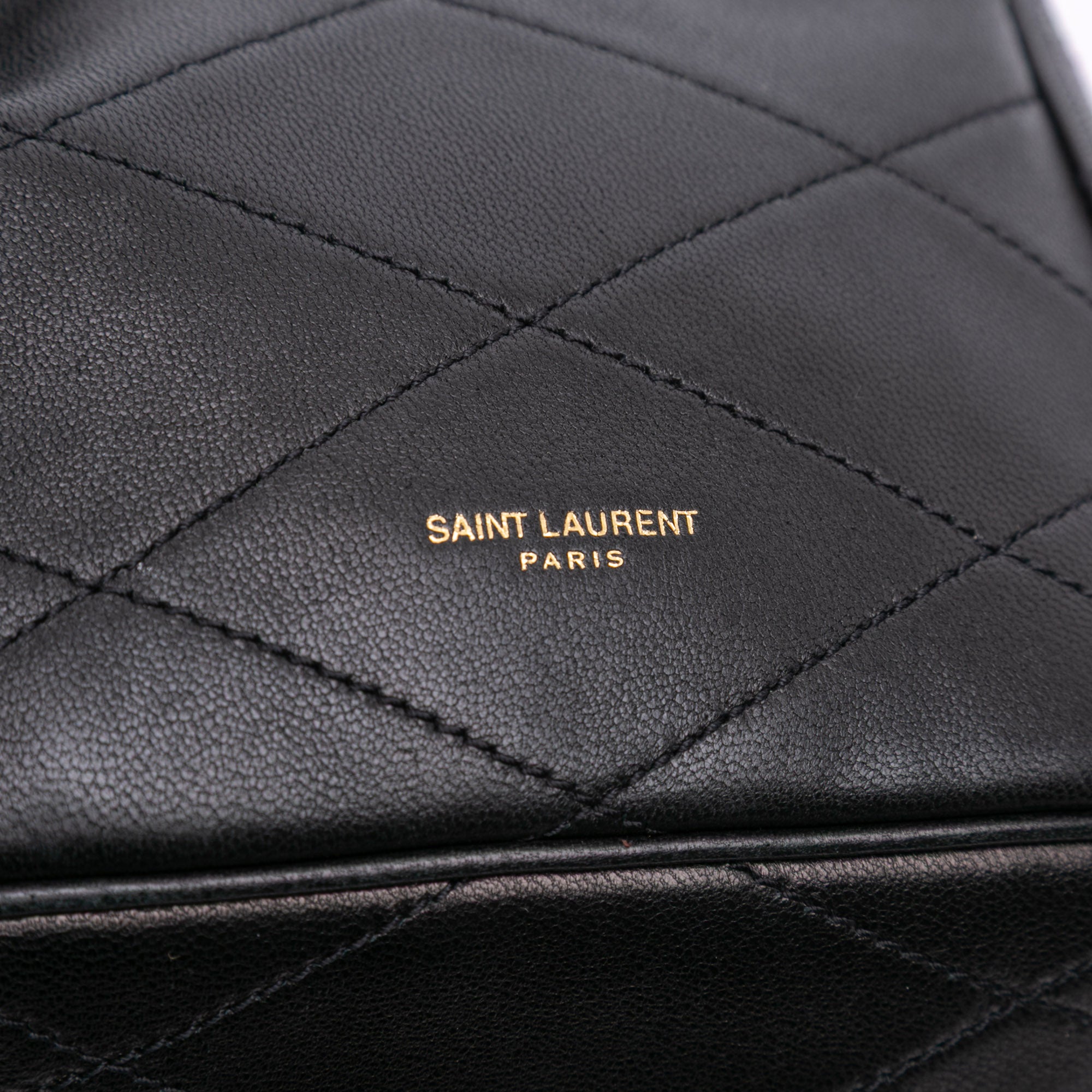 Lambskin Le Maillon Hook Bucket Bag