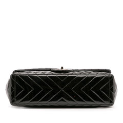 Maxi Classic Chevron Patent Single Flap