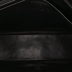 Maxi Classic Chevron Patent Single Flap
