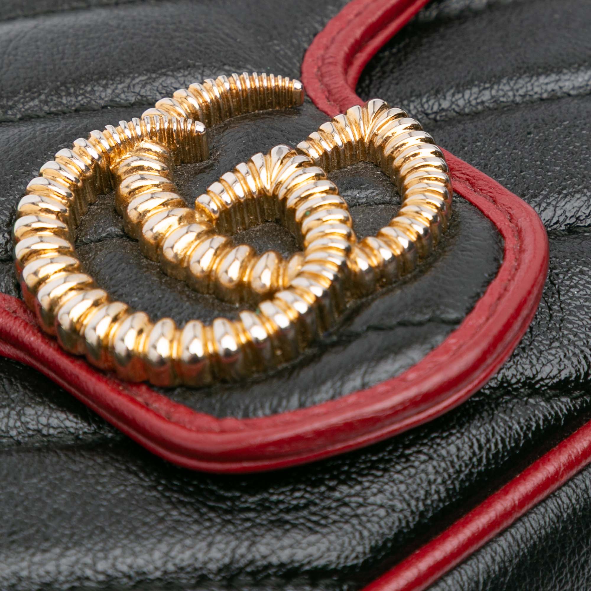 Super Mini GG Marmont Matelasse Leather Torchon Flap Crossbody