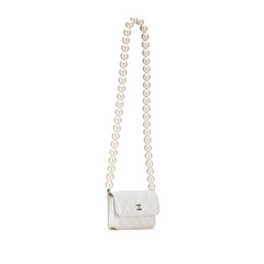 Quilted Calfskin Maxi Pearls Clutch With Chain_1