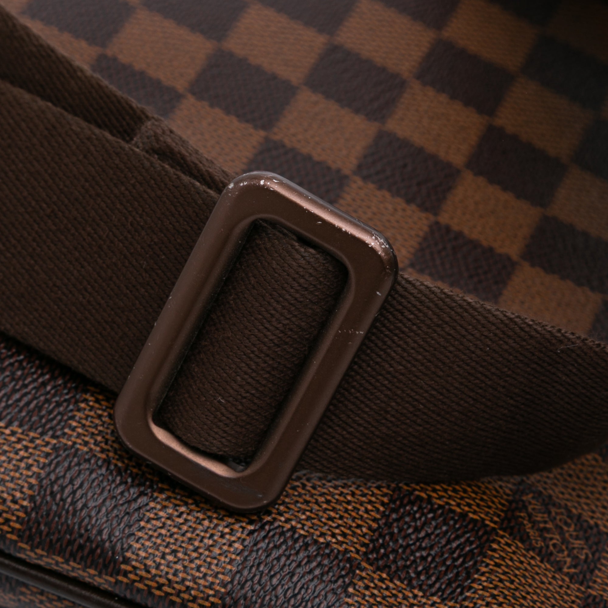 Damier Ebene Brooklyn Pochette