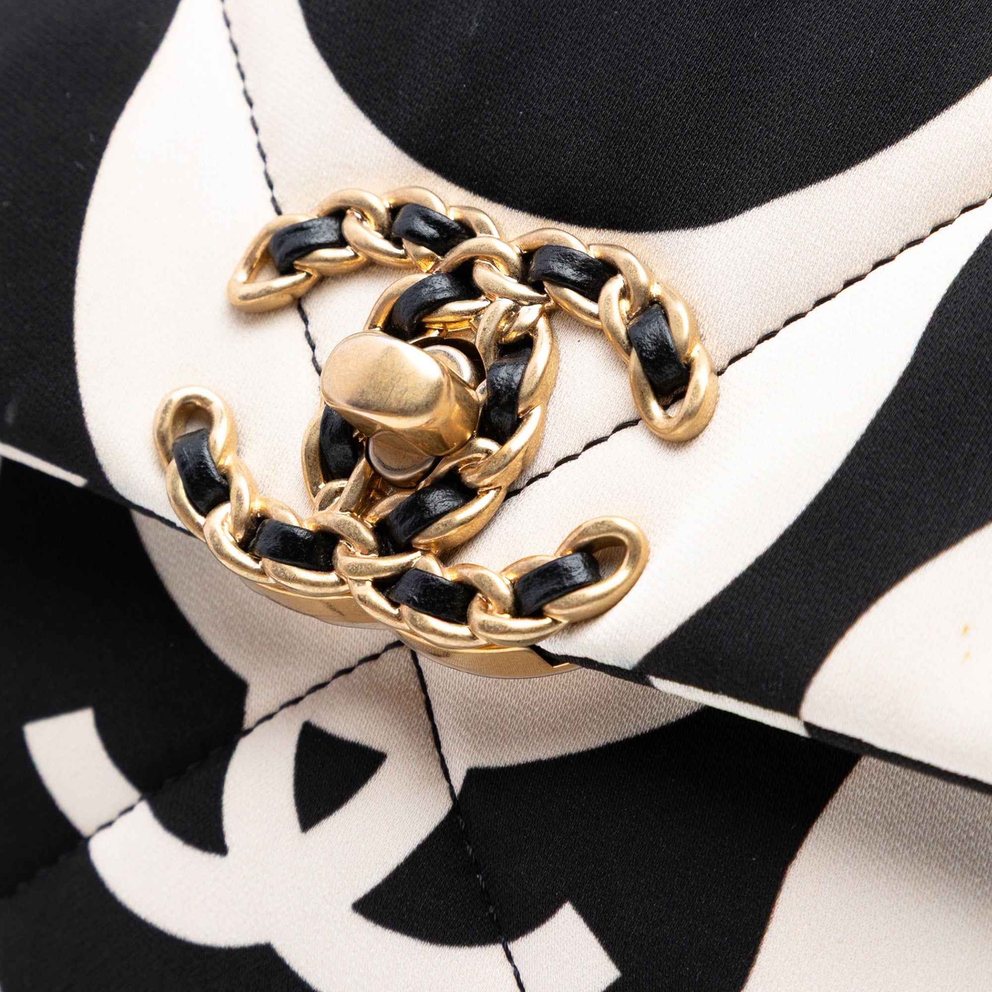 Large Printed Silk 19 Flap