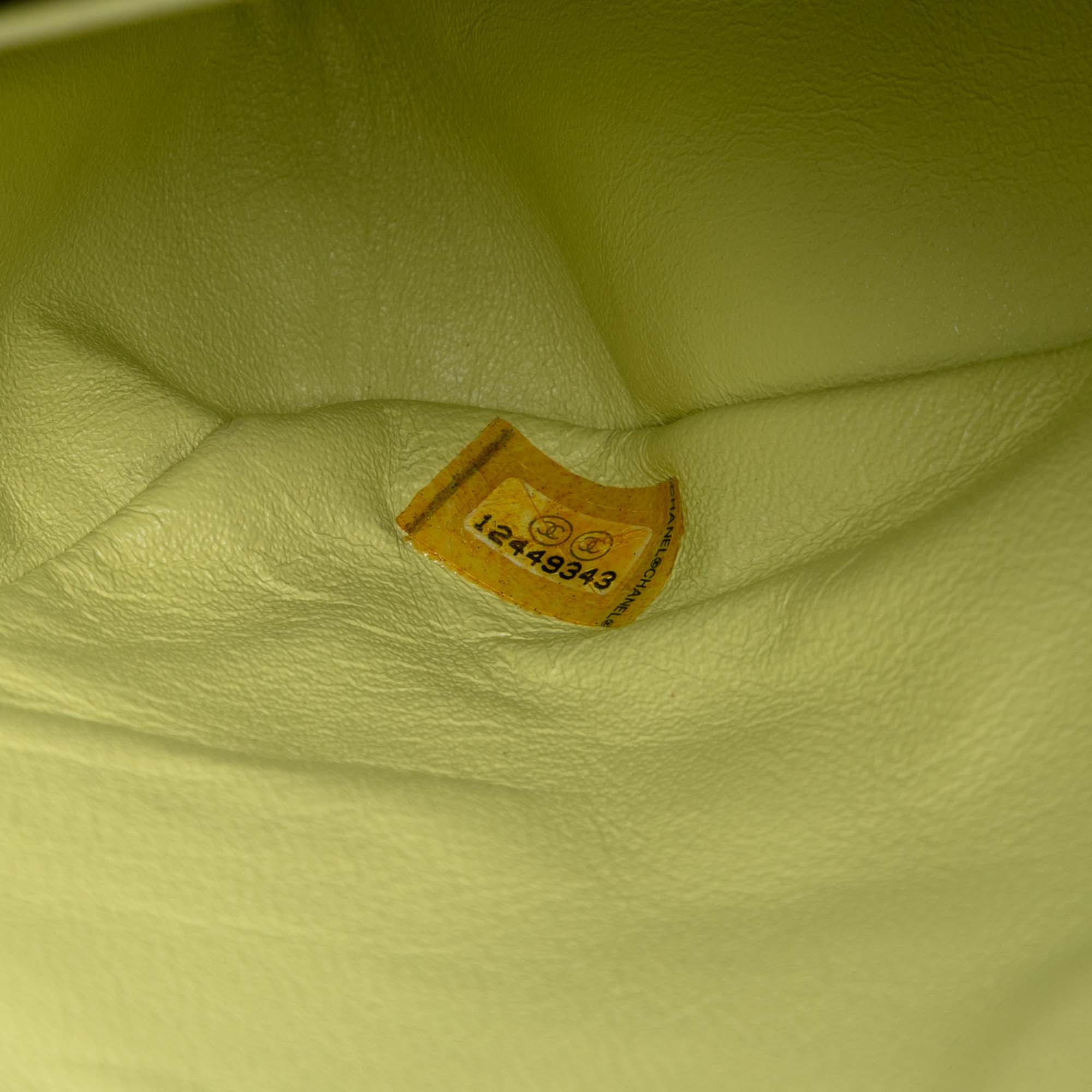 Medium Classic Lambskin Double Flap